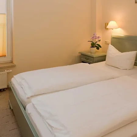 Hotel Rosenhof 13